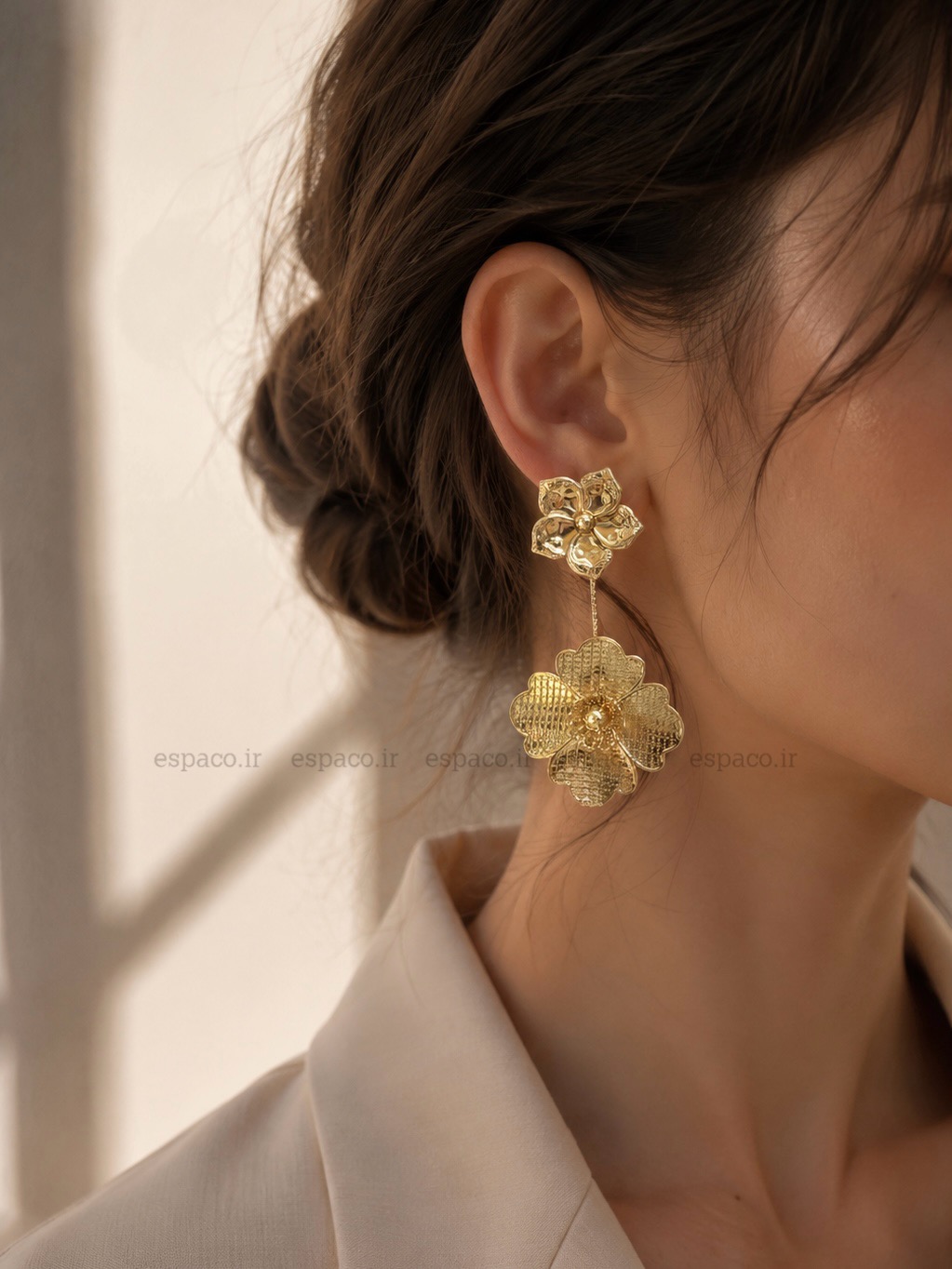 گوشواره فشن آویز گل طلایی کد A973